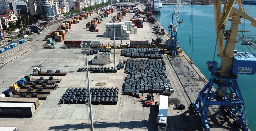 Transporti, volumi i mallrave te transportuara ne det u rrit vetem 0.1 per qind
